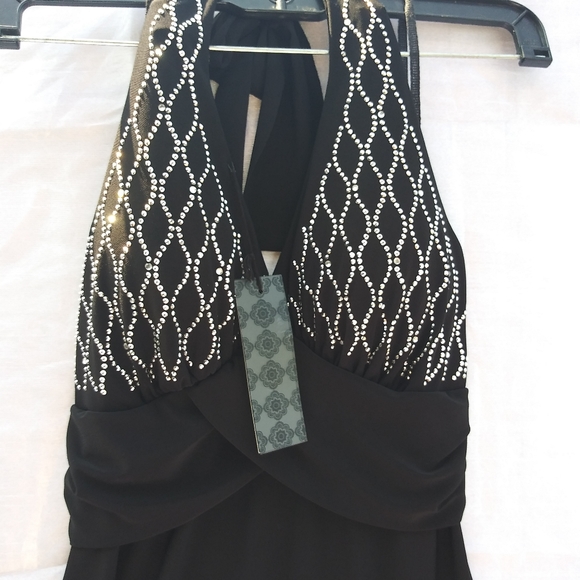 Clothes - Picture 13 of 16